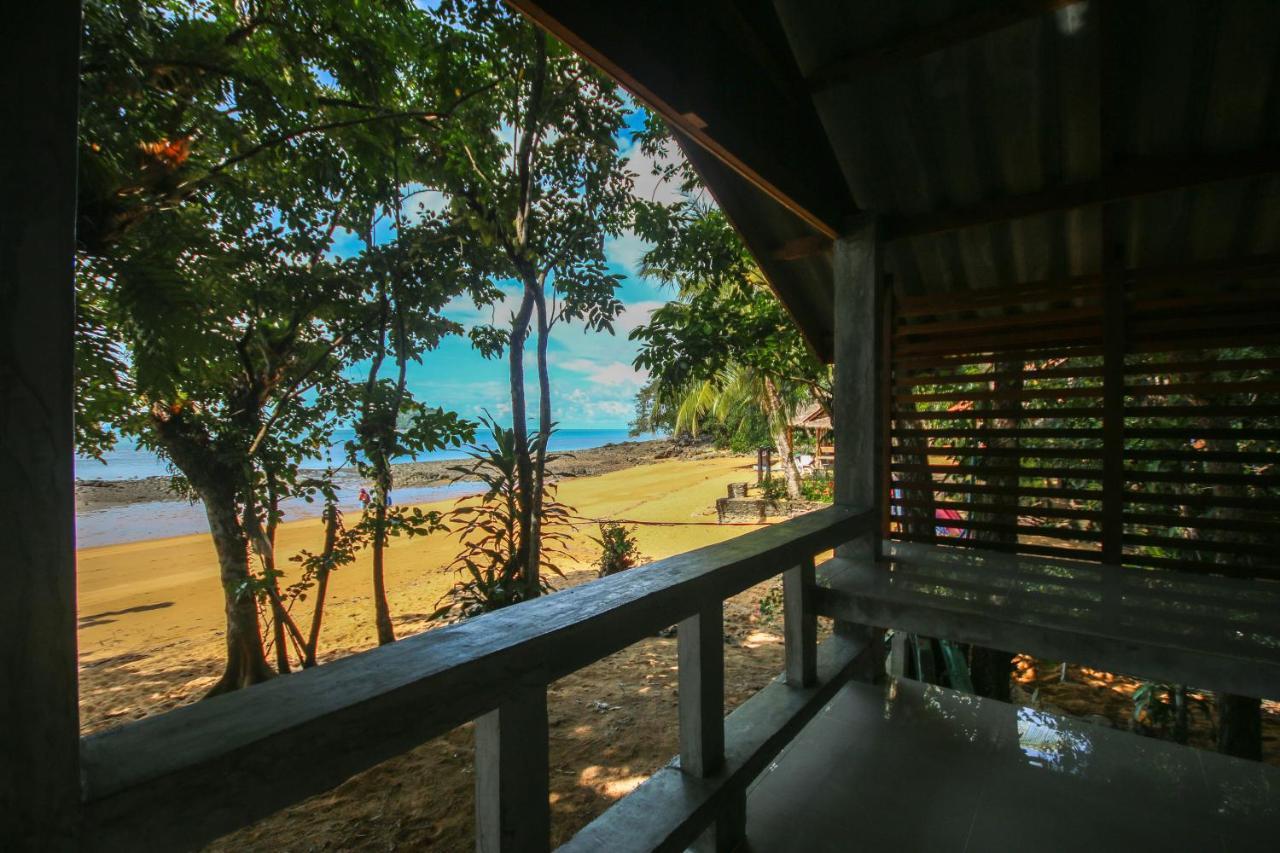 Hornbill Bungalow เกาะช้าง ระนอง ภายนอก รูปภาพ